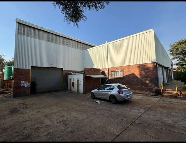 2,299M² WAREHOUSE TO LET IN ROBERTVILLE